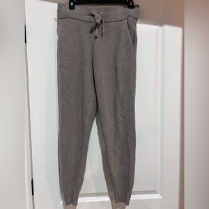 Women’s Brown Sweater Abercrombie and Fitch Joggers size medium